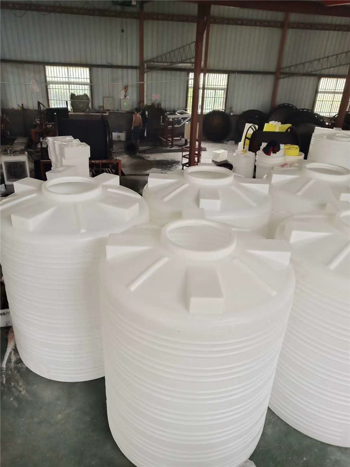 20吨PE塑料水箱 PE塑料材质次氯酸钠塑料储罐水塔 的耐酸耐碱特征