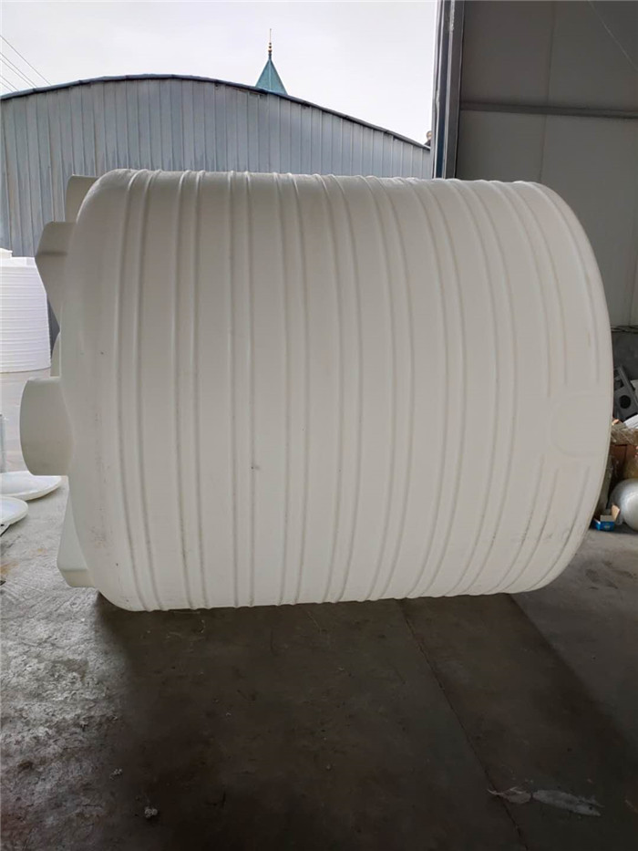 PT-15000L塑料水箱 PE塑料材质次氯酸钠塑料储罐水塔 使用的注意事项