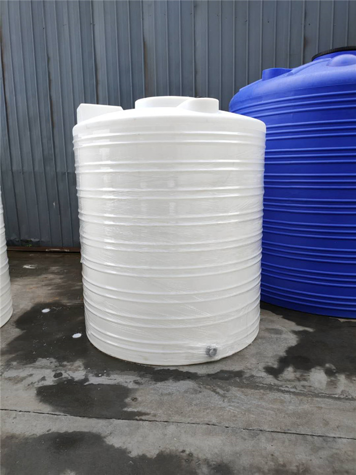 8吨PE塑料水箱 PE塑料材质次氯酸钠塑料储罐水塔 优势